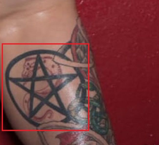 Jenevieve Hexxx-coscia-tatuaggio