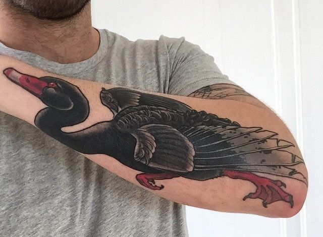 ブラックスワン-ジョエルスウィフトのタトゥー