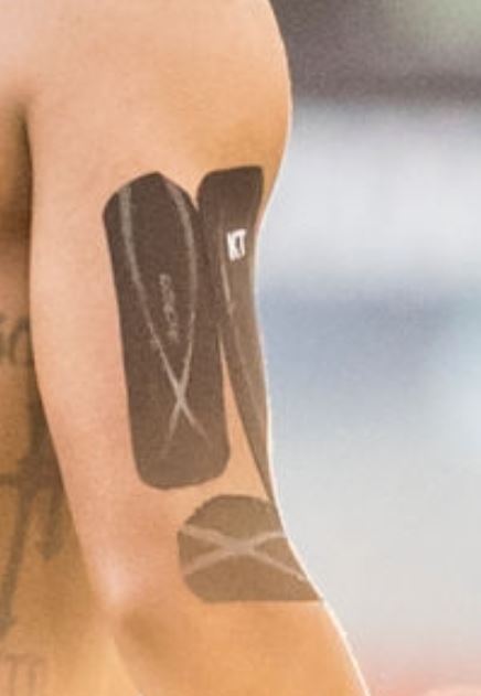 Josef tetovaža desnog bicepsa