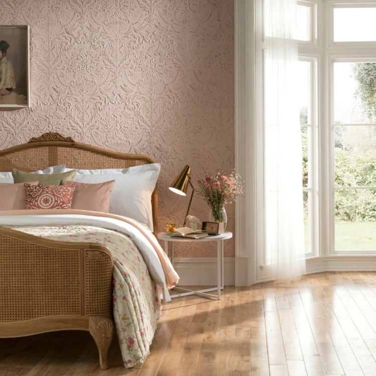 Modelele de tapet sunt afișate în 3D tapet art nouveau vopsea de perete roz întunecat dormitor pat vintage lincrusta