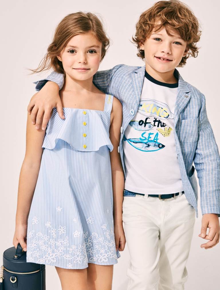 Coafuri pentru băieți mici cu bucle pe jumătate