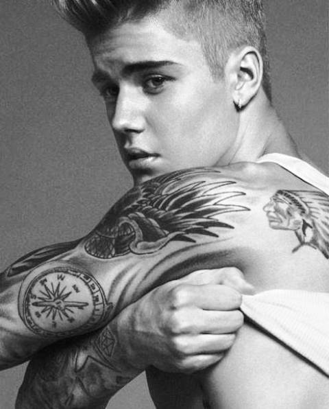 Boussole de tatouage Justin Bieber