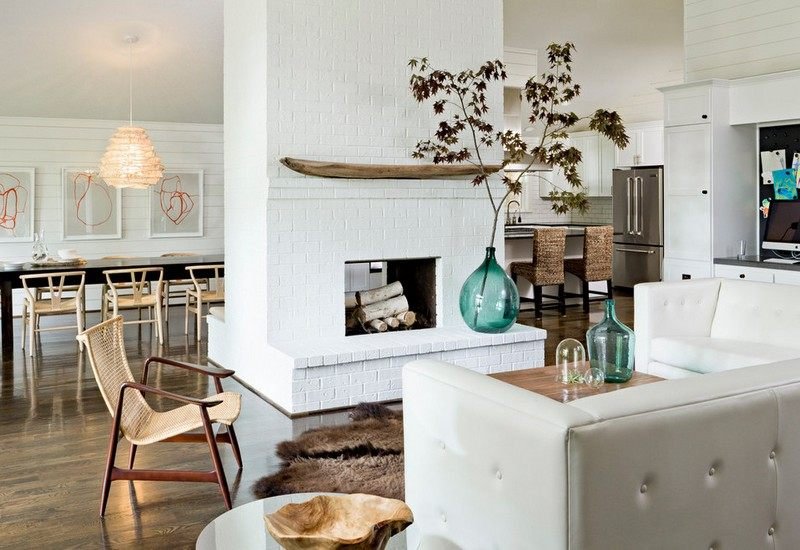 Mobilier-cameră-șemineu-idei-de-perete-albe-șic-scandinave