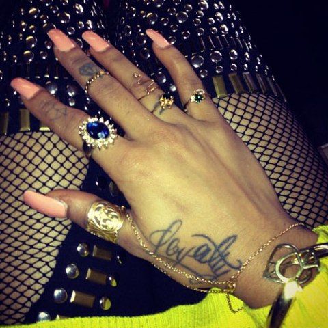 Tatouage de fidélité de Karis Anderson