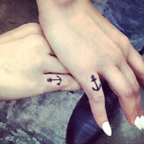 Katie Waissel - Tatouage d'ancre