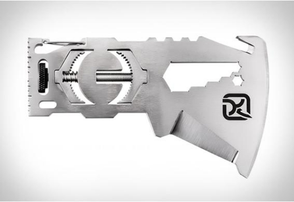 Capul instrumentului este fabricat din oțel klax-multi-tool-ax-point-steel