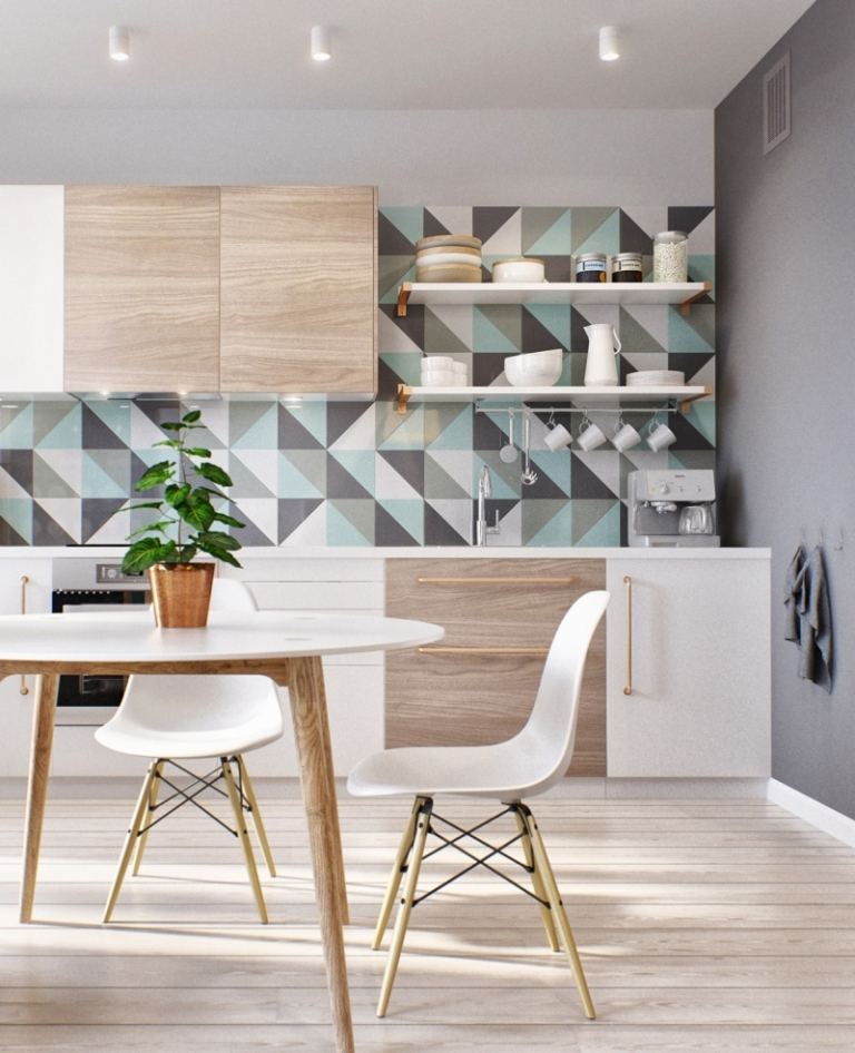 culoarea peretelui gri, fațadele dulapului în alb și lemn și oglinzi cu faianță cu reflexe albastre prajituri-mici-set-up-single-line-white-light-wood-color-wall-gray-tile-mirror-triunghiuri-gri-albastru