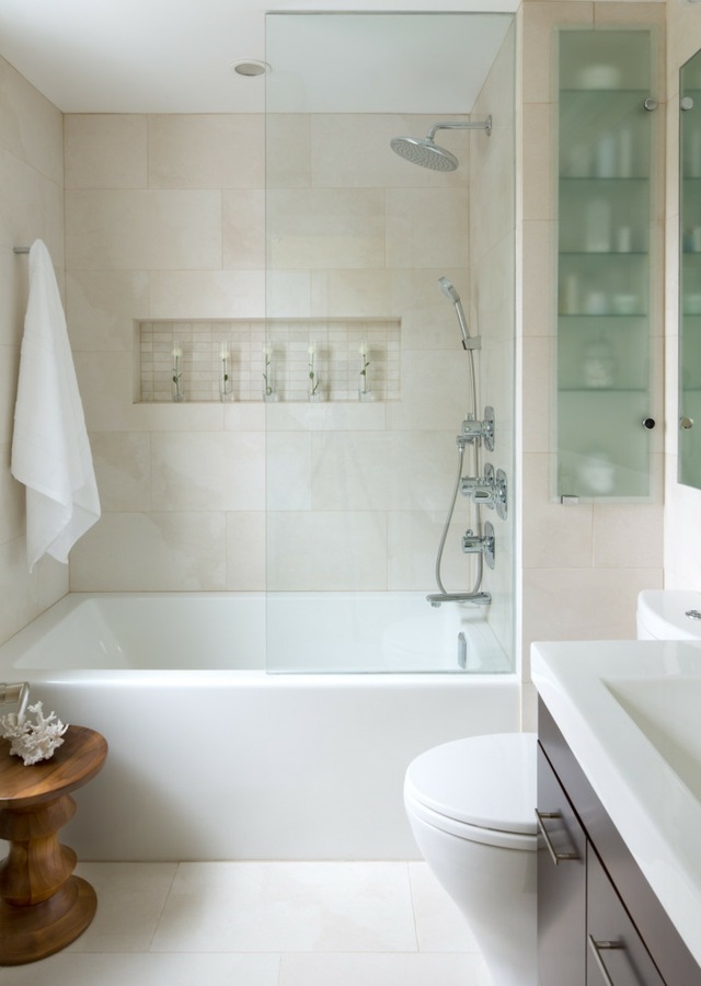 Idei-design-trucuri-de-baie-mici-gresie-culoare