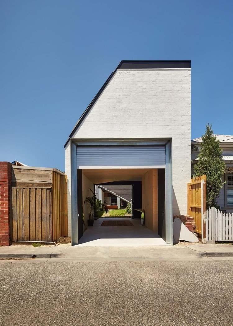 Vopsea clincher alb-interior-fațadă-clădire-garaj-arhitectură