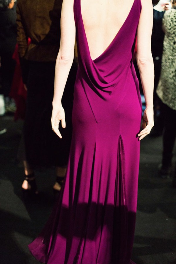În vestiarul rochiei Violet Donna Karan Rochie-violet-fără-spate-lung-30-aniversare-Donna-Karan