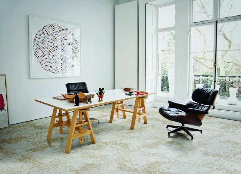 Pardoseala din plută este foarte populară pentru proprietățile sale bune de izolare Așezarea podelei din plută Mobilarea unui birou în stil scandinav