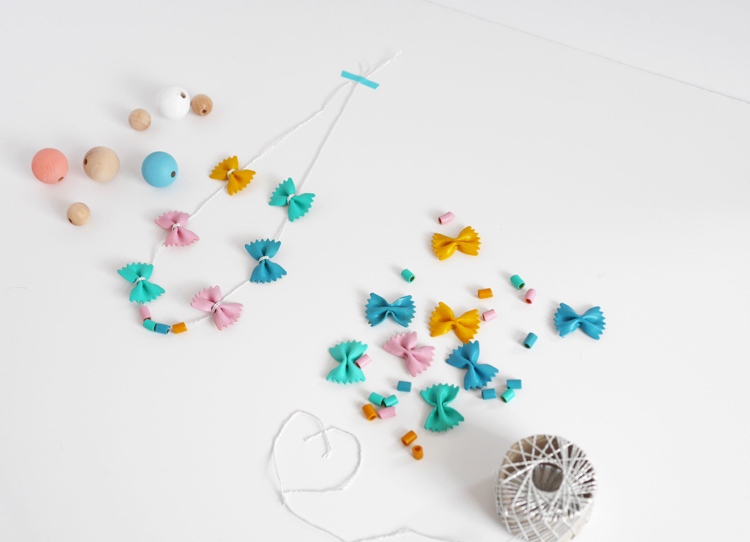 idei de lanturi de bijuterii cu taitei tineri