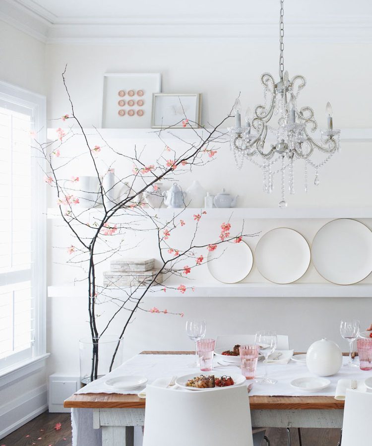 candelabru cristal-shabby-chic-sufragerie-podea-vază-ramuri