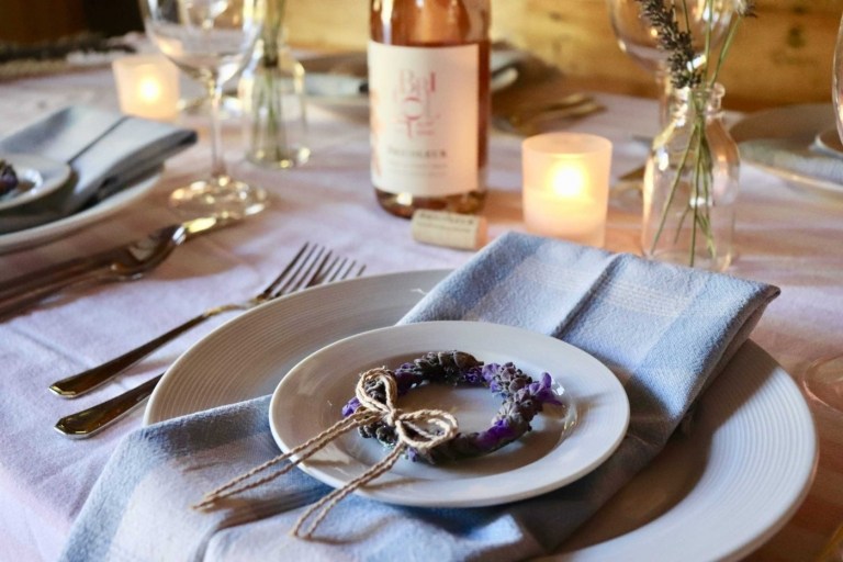 Instrucțiuni rezultat final idei de decorare a mesei rustice