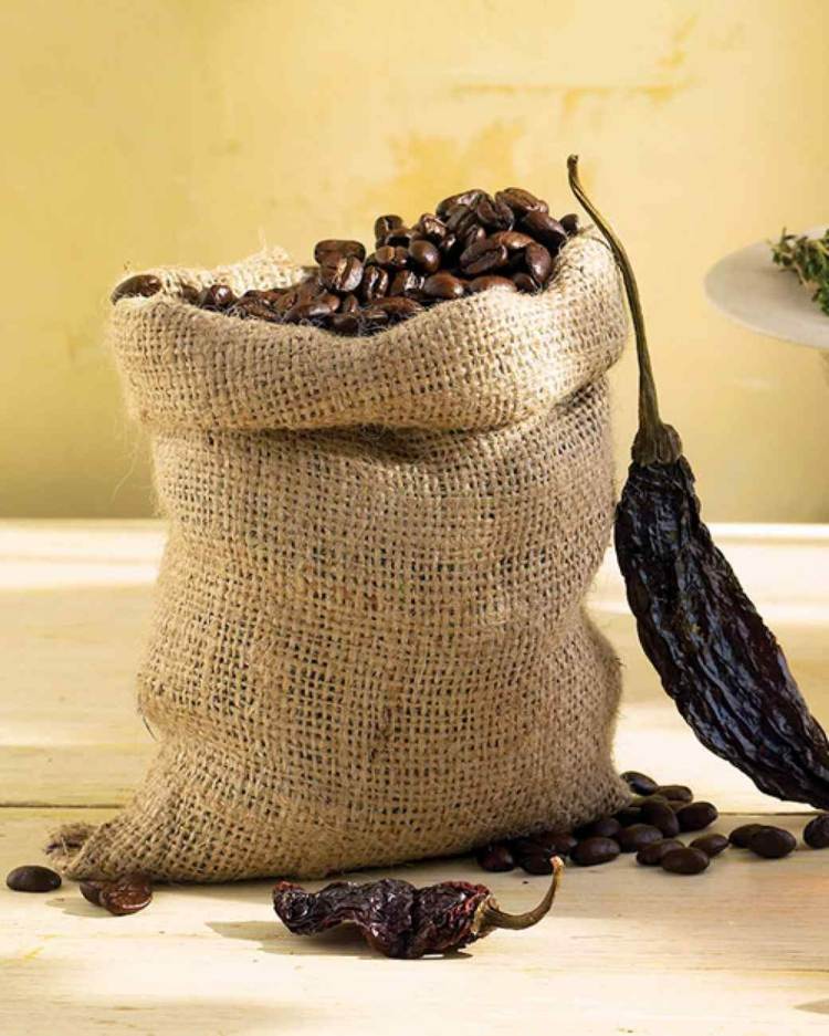 Rețete-sos-BBQ-sos-cafea-face-te-boabe-de-cafea