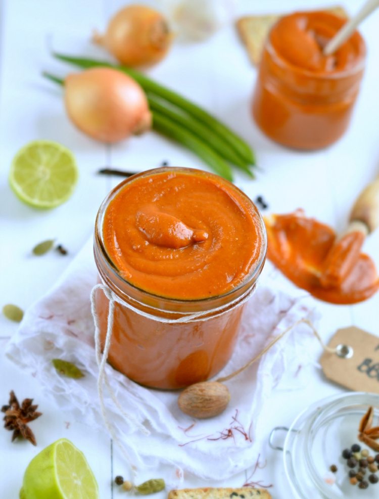 sos-gratar-retete-ceapa-ierburi-borcan-mason-frigider-depozitare