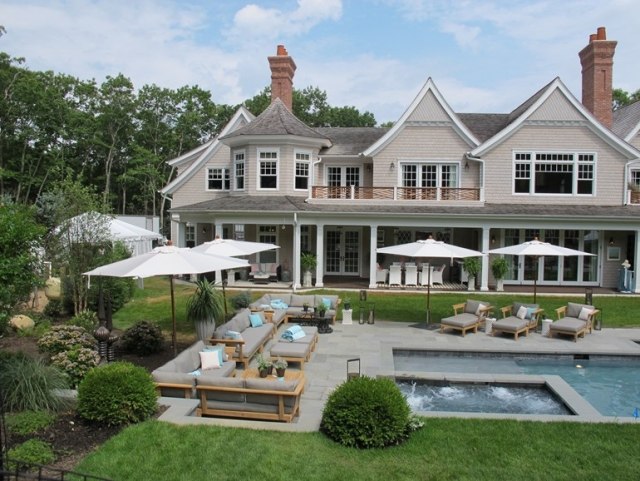 superba casa de vis mare piscina luxuriantă plantare