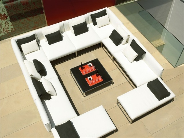 mare mare spațioasă grădină negru modern elegant