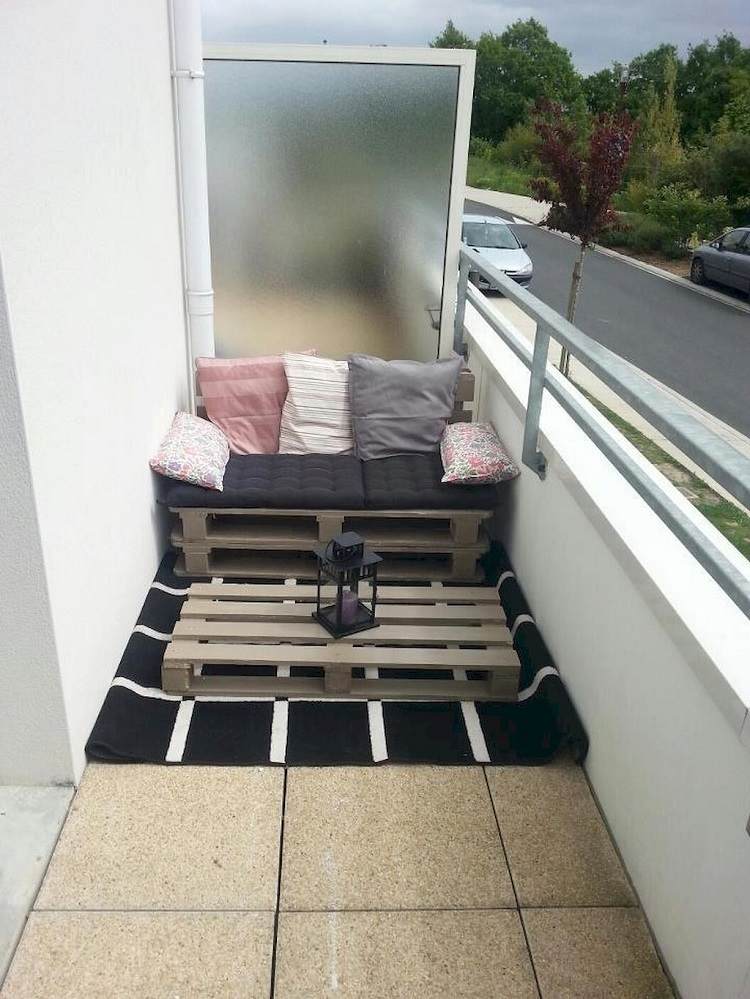 Construiți-vă propriul șezlong de balcon cu șezlong de balcon cu economie de spațiu