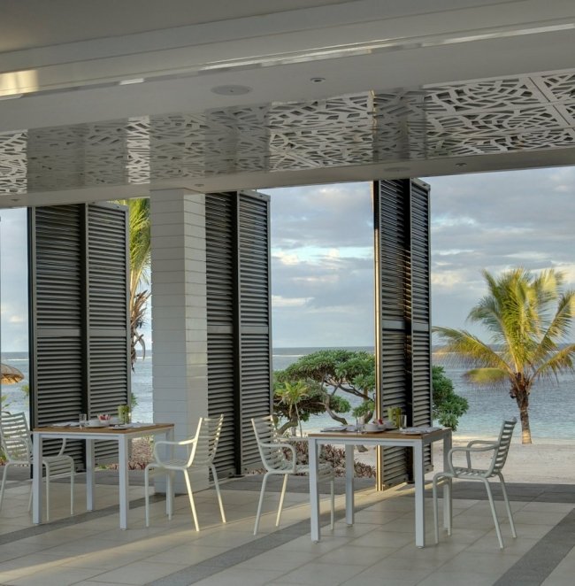 Open design-Hotel Mauritius-Long Beach-restaurant cu tavan, vedere la mare Design deschis - Hotel Mauritius Oceanul Indian - Long Beach - restaurant cu vedere la mare în tavan