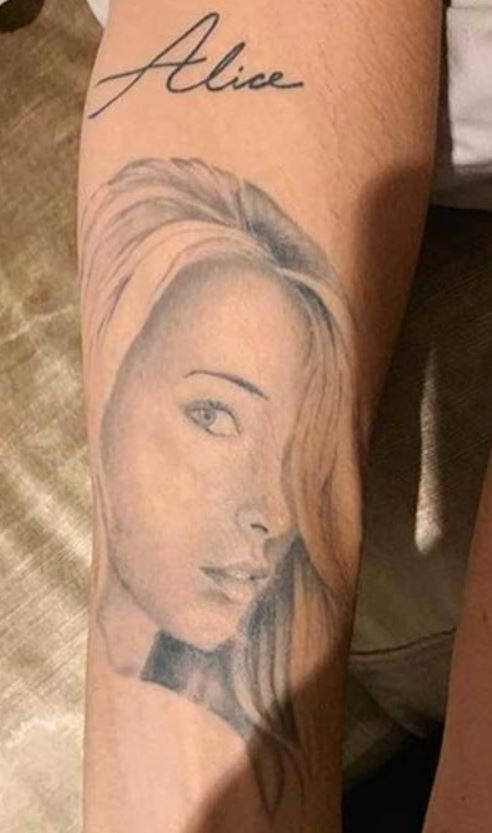 Alvaro Alice tatuiruotė