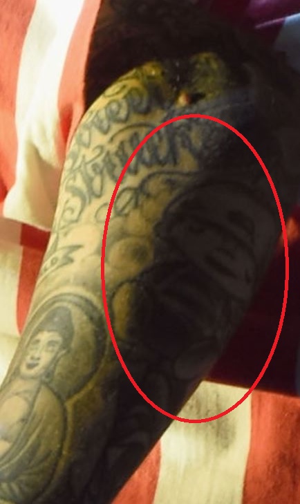 Macc Miller Ragazzo con un cappello tatuaggio