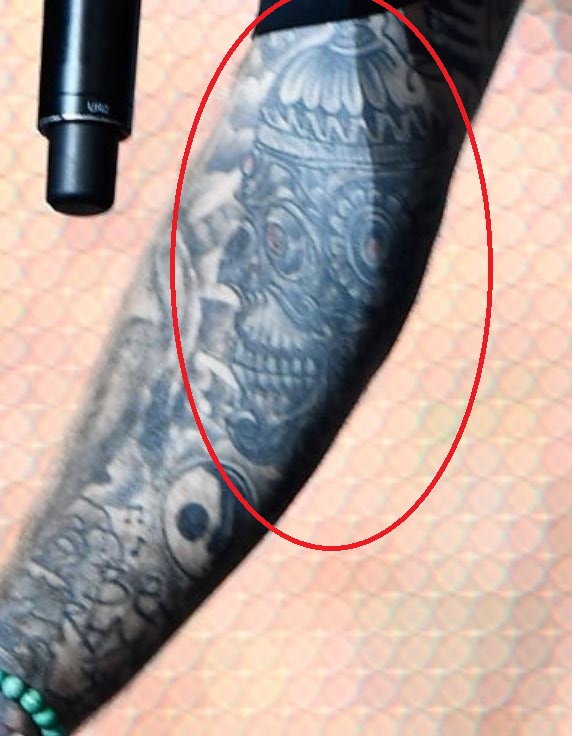 Tatuaggio tribale del viso del fantasma di Mac Miller
