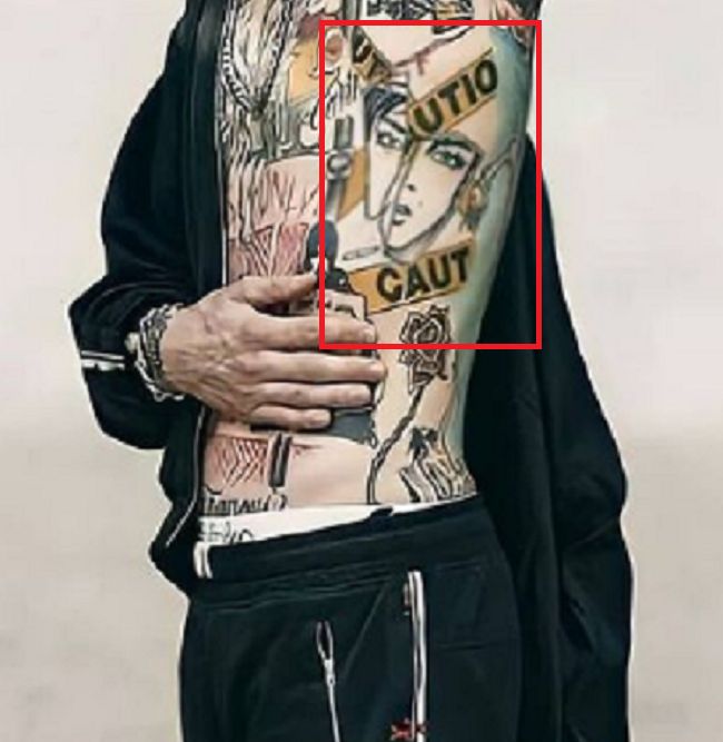 Tatouage du torse gauche de la mitrailleuse Kelly