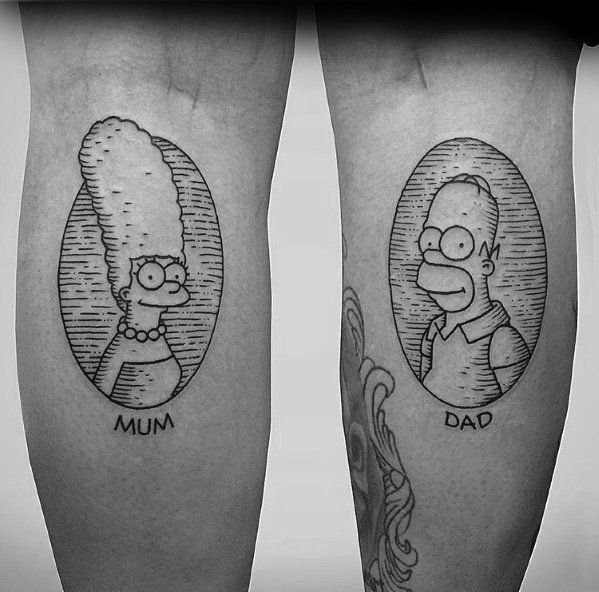 Tatouage des Simpson sur la jambe