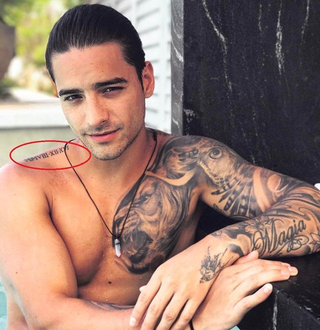 numero romano sulla spalla destra-maluma tatuaggio