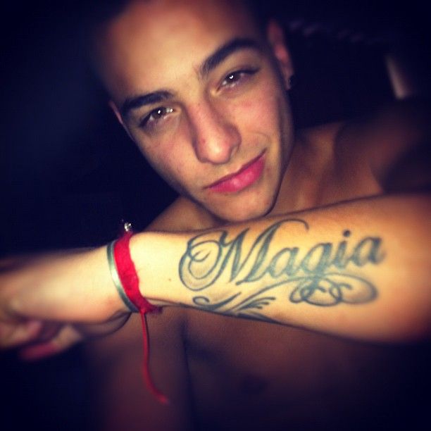 Tatuaggio Magia- Maluma