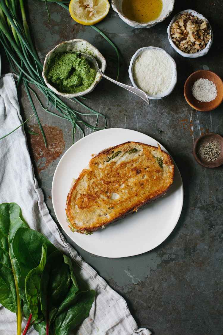 pesto cu breton vegan prepară ingrediente