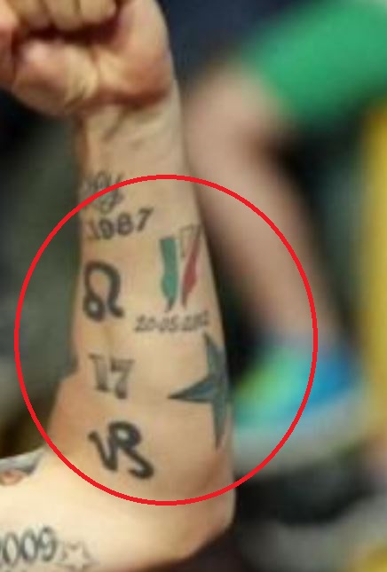 Loghi Marek sul braccio