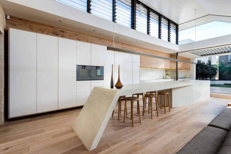 Combinați elemente moderne și maritime idei de viață maritimă contra-beton-culoare-neutră