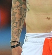 Martin Scrtel Datum tetovaže na desni roki