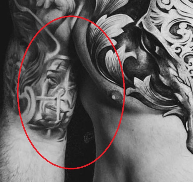 Tatuagem de rosto de mulher mat