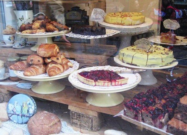 Mobilă euro paleți vitrină panificație