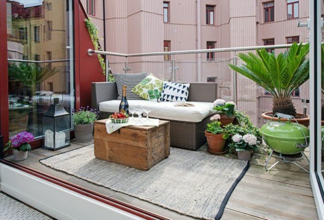 idei de decor incantatoare masa balcon paleti euro Idei de decor masă balcon paleti euro covoare felinar