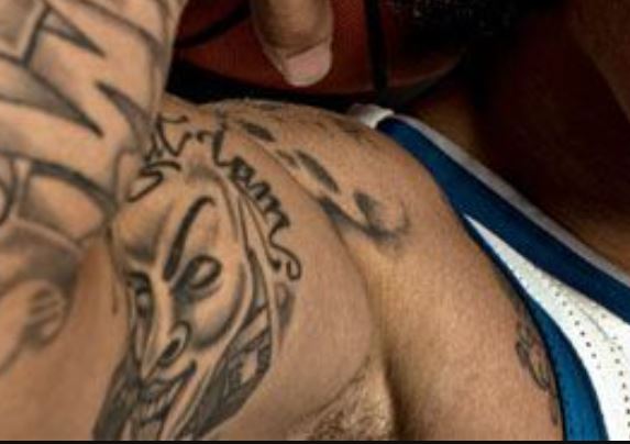 Tatuagem de máscara de Michael