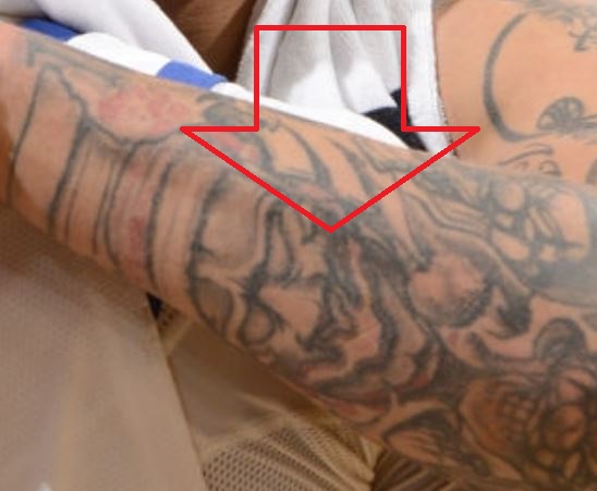 Tatuagem de fera com braço esquerdo de Michael