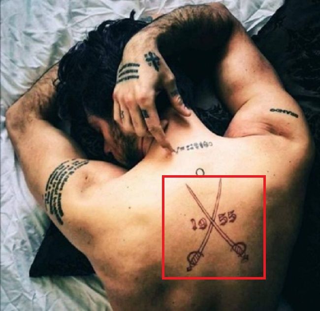 Michele Morrone-Crossed Swords-Tattoo