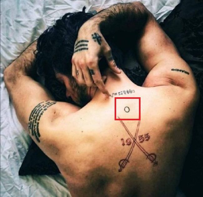 Michele Morrone-Circle-Tattoo