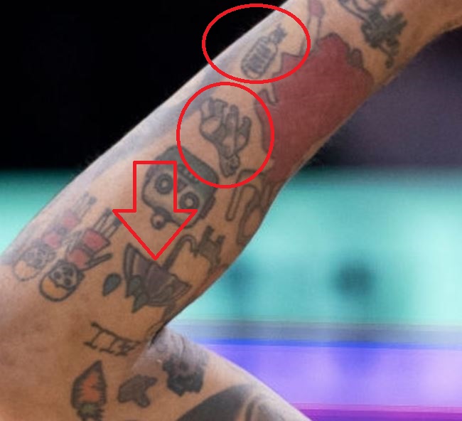 Mike mikrofon, gorila in tetovaža oči