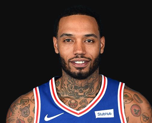 Tetovaža vratu Mike Scott