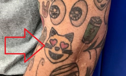 Mike Scott Cat Smiley s srčnimi očmi