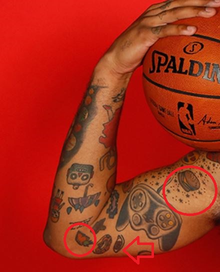 Mike Scott emoji desne notranje roke