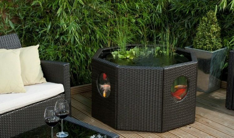 mini iaz pentru balcon fereastră din ratan pește plante acvatice bambus