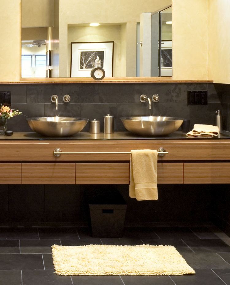 Design modern în baie - chiuvetă asu bambus și chiuvetă din oțel inoxidabil mobilier-baie-bambus-modern-vanitate-oglindă-perete-blat-lavoar-oțel inoxidabil-dublu