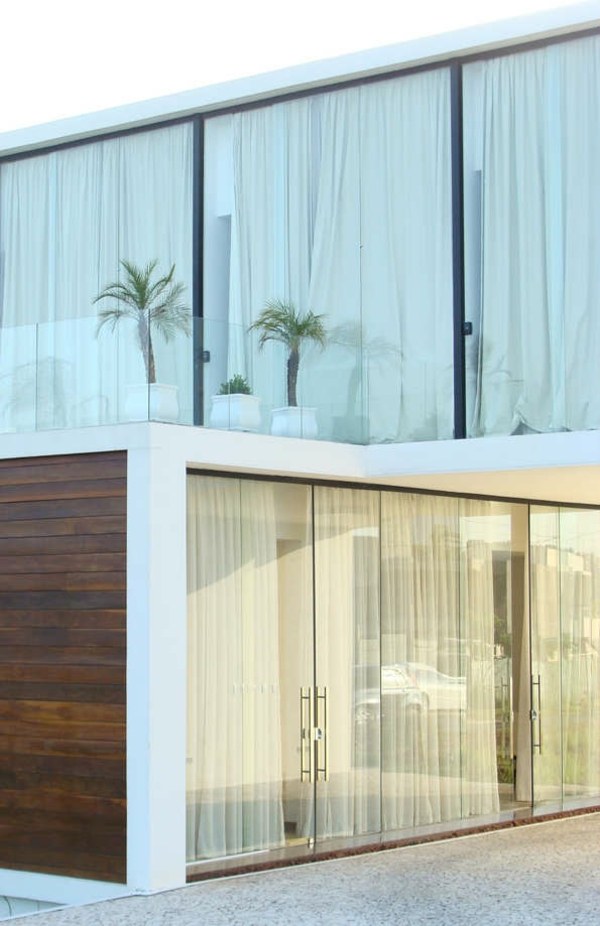 arhitectură modernă fațadă de sticlă arhitectura-moderna-sticla-fatada