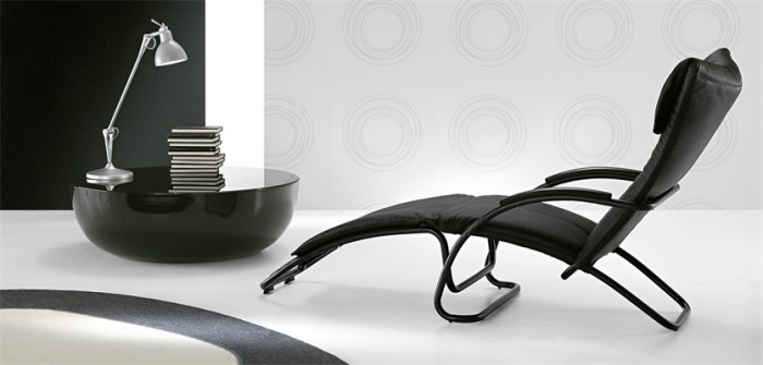 Modern-șezlong-leagăn-negru-tetieră-cotiere